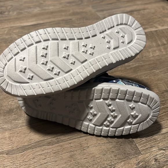 Twister Diego Southwestern,Aztec Blue pattern, canvas upper,EVA outsole,slip on - Picture 6 of 7